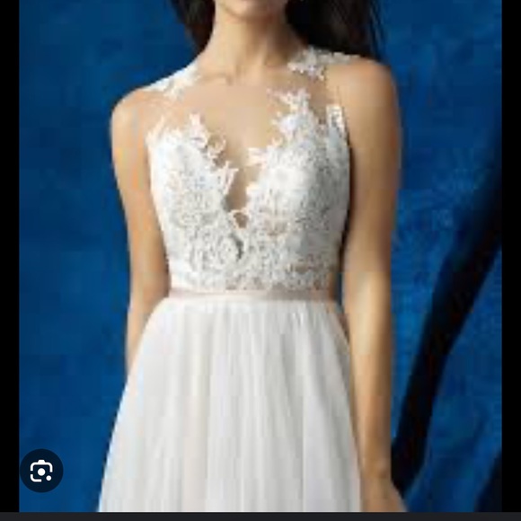 ALLURE WEDDING DRESS - Picture 1 of 10